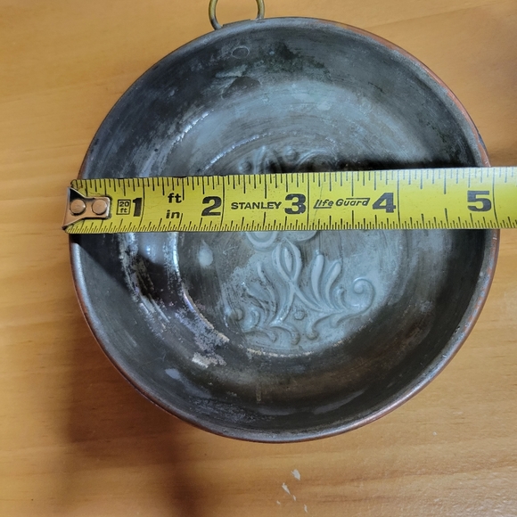 Vintage Floral Copper Mold - Picture 4 of 4